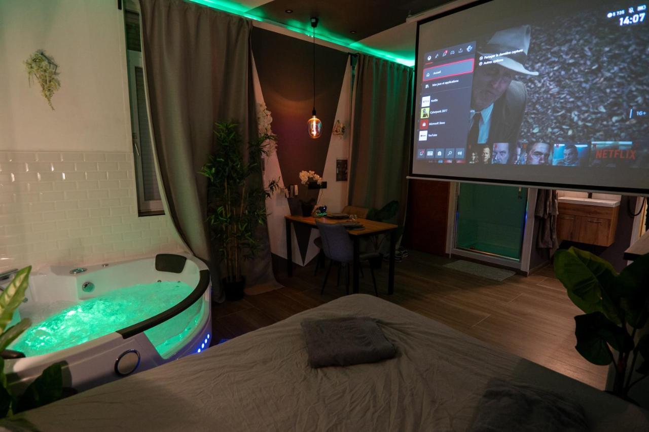 Capsule Color Deluxe Balneo I Ecran Home Cinema I Console De Jeux Trith-Saint-Leger Екстериор снимка