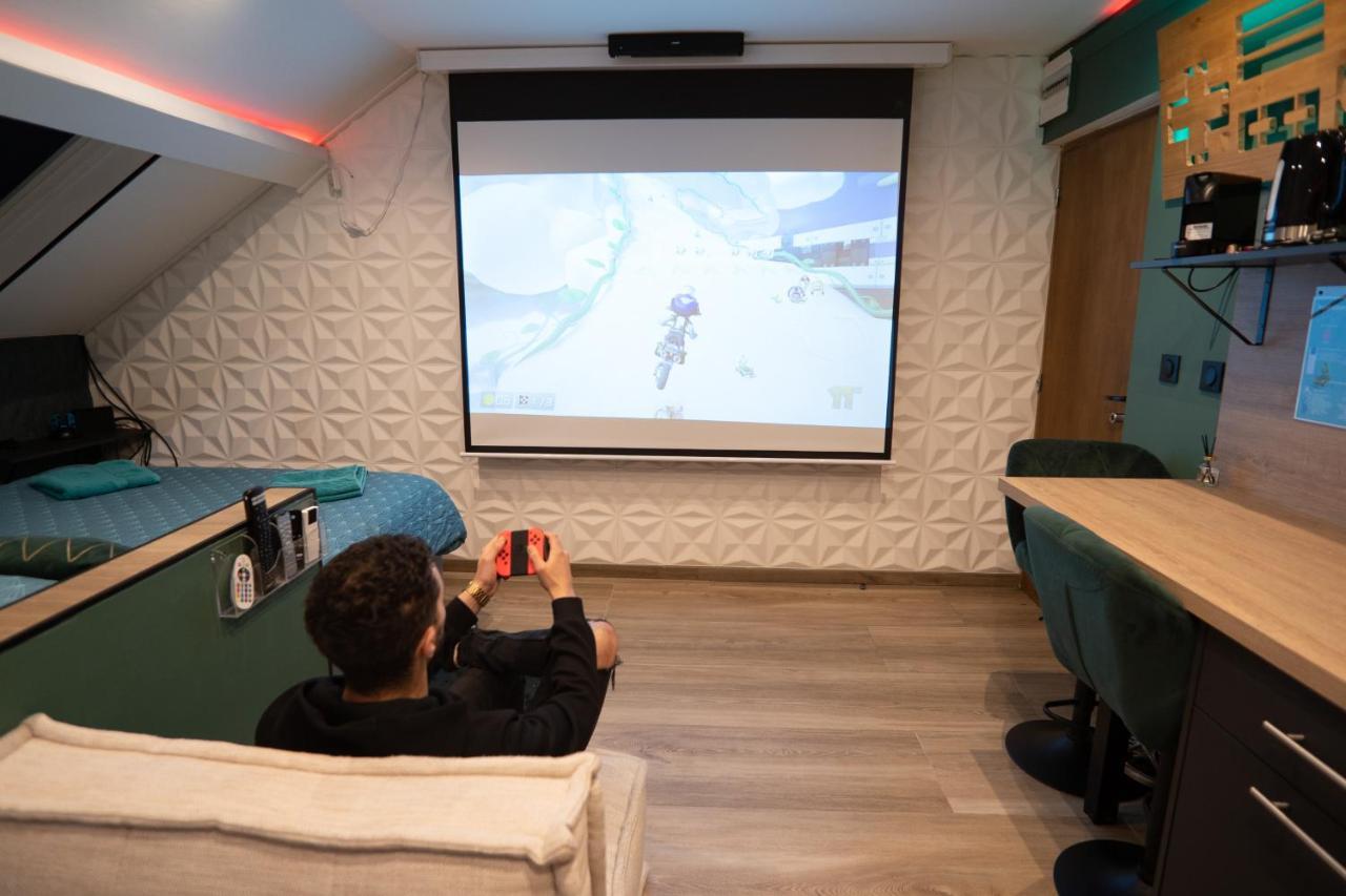 Capsule Color Deluxe Balneo I Ecran Home Cinema I Console De Jeux Trith-Saint-Leger Екстериор снимка
